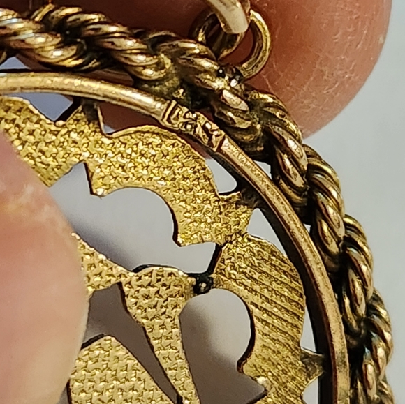 12K Pendant with ?Chinese Characters - Picture 8 of 10